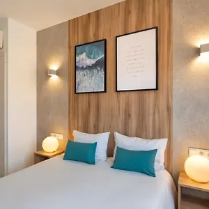 Hotel Made